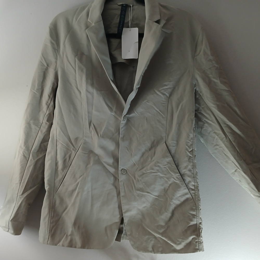 Lululemon Light Green Men's Jacket Size M EUC *Needs Ironed* New Venture Blazer